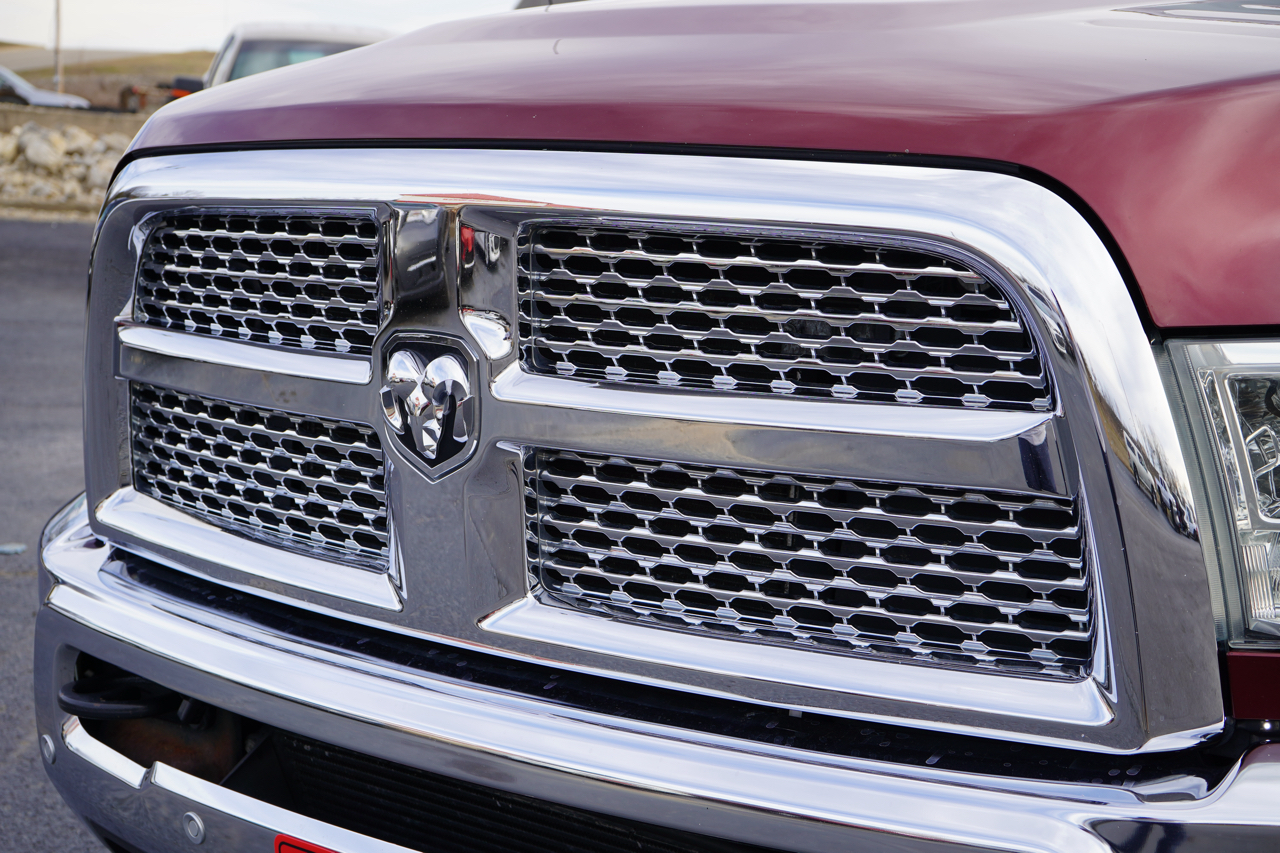 RAM 2500 Laramie Mega Cab 4WD 2016