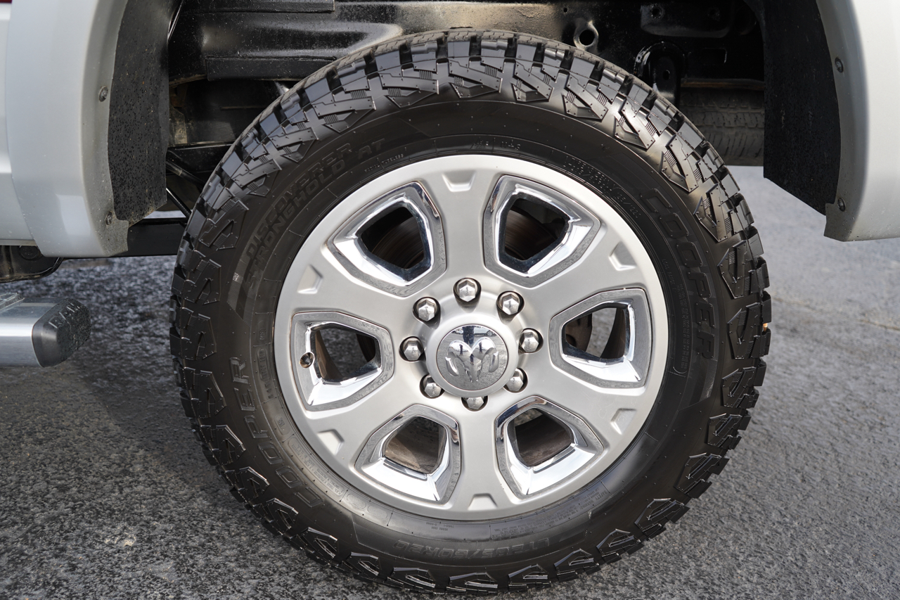 RAM 2500 Laramie Mega Cab 4WD 2016