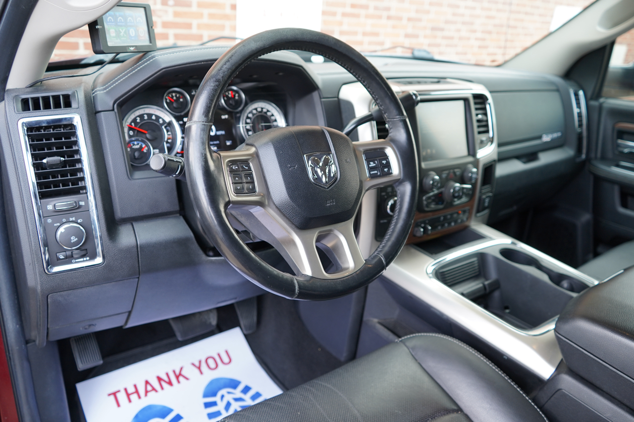 RAM 2500 Laramie Mega Cab 4WD 2016