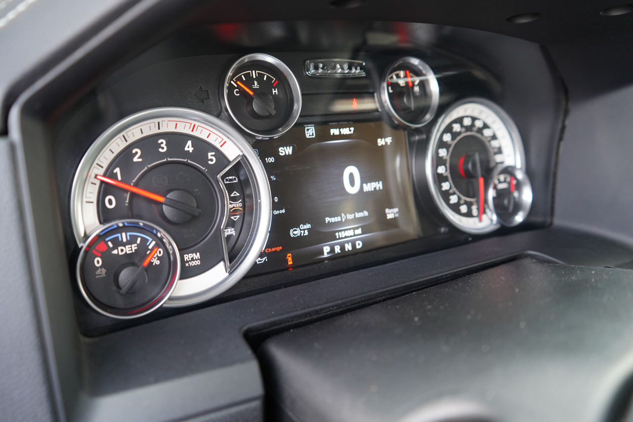 RAM 2500 Laramie Mega Cab 4WD 2016