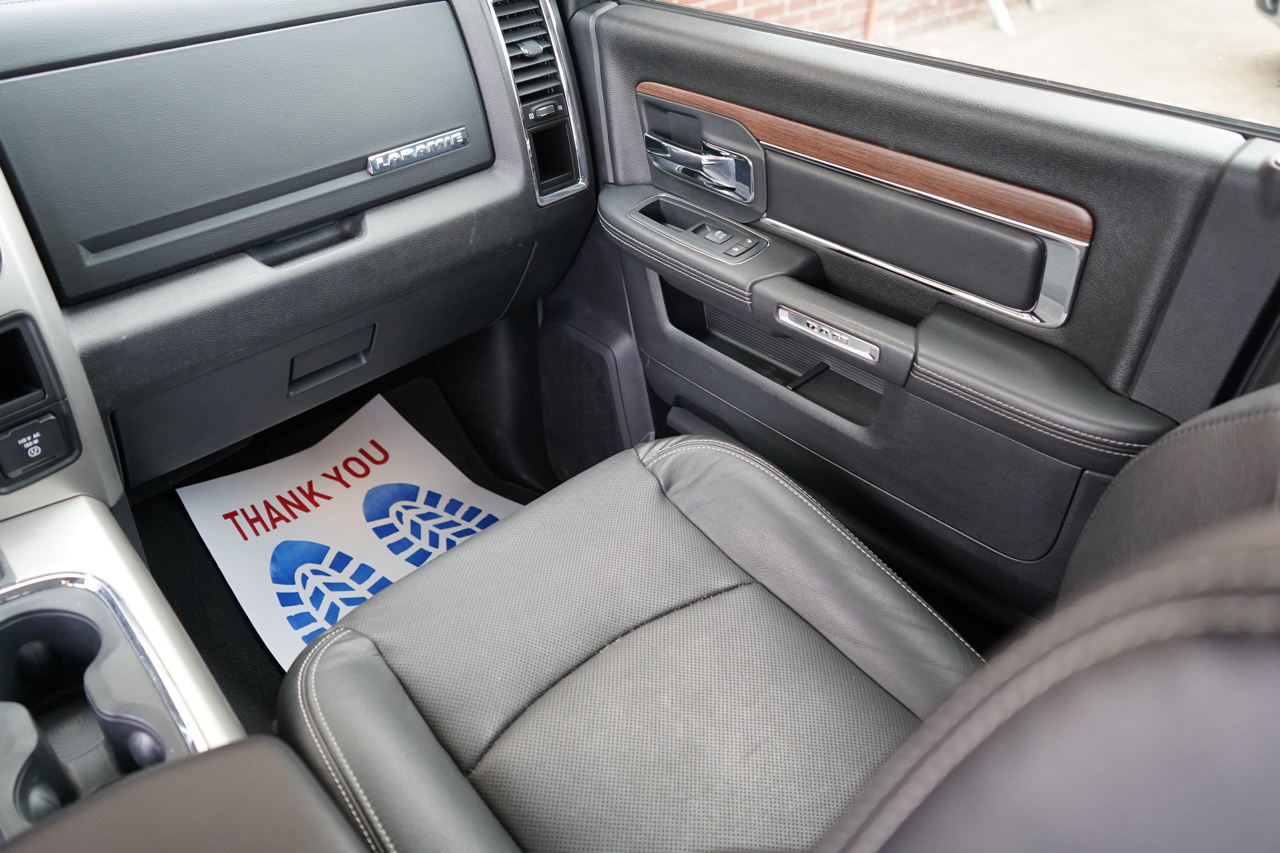 RAM 2500 Laramie Mega Cab 4WD 2016