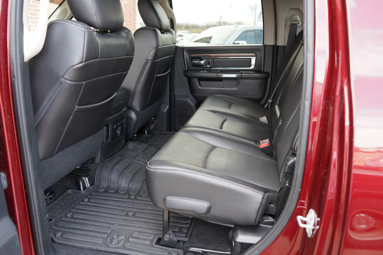 RAM 2500 Laramie Mega Cab 4WD 2016