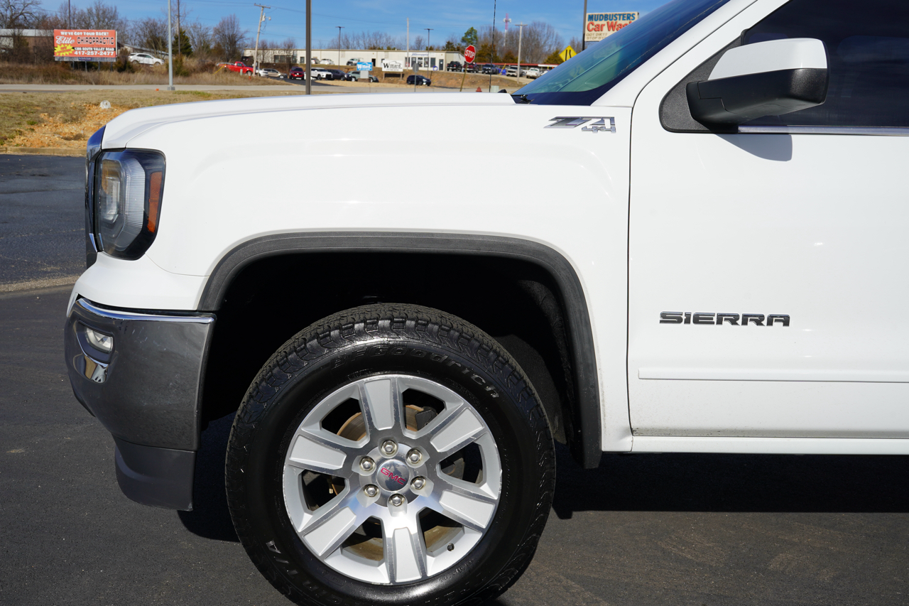 GMC Sierra 1500 4WD Crew Cab 143.5" SLE 2017
