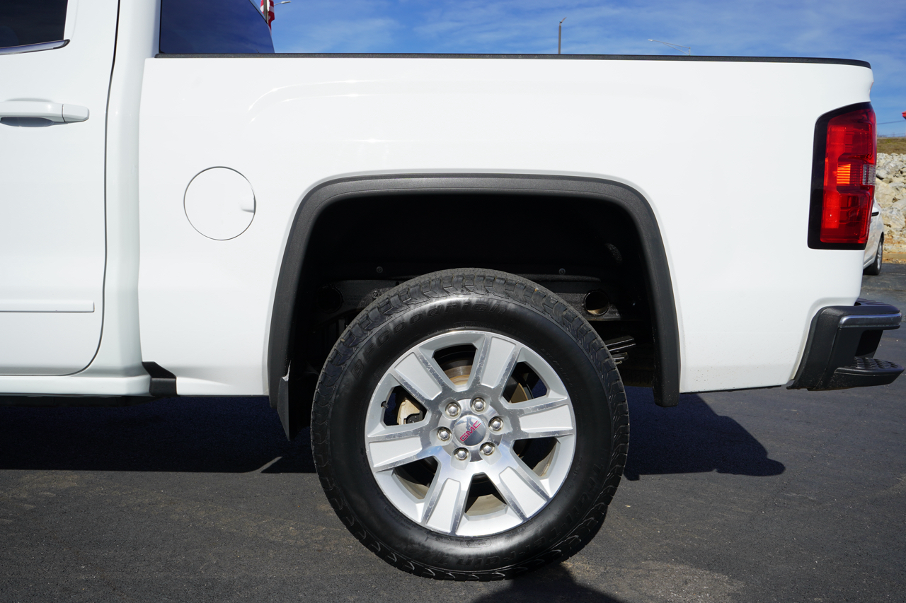 GMC Sierra 1500 4WD Crew Cab 143.5" SLE 2017