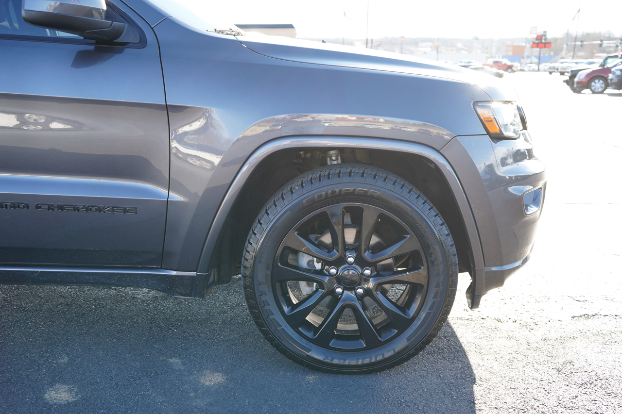 Jeep Grand Cherokee 4dr Laredo 4WD 2017