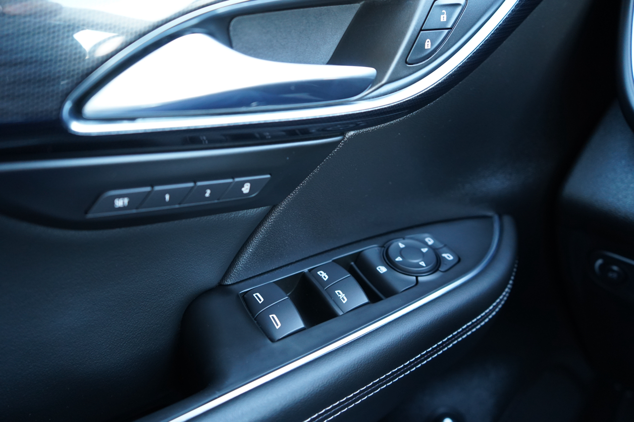 Buick Envision FWD 4dr Essence 2023