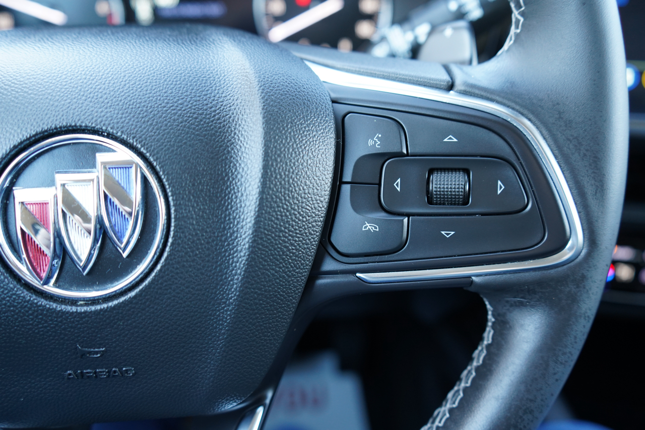 Buick Envision FWD 4dr Essence 2023