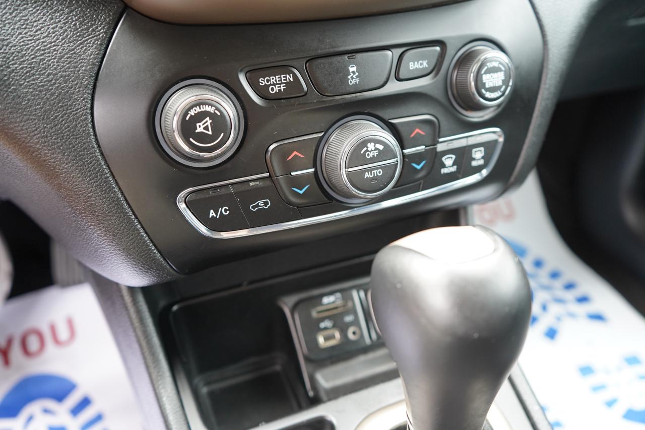 Jeep Cherokee FWD 4dr Limited 2016