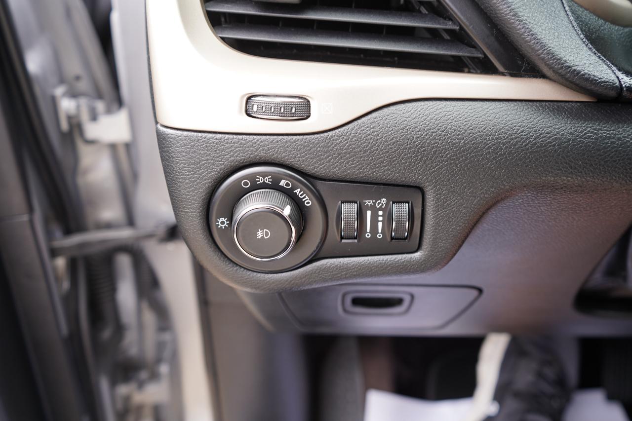 Jeep Cherokee FWD 4dr Limited 2016