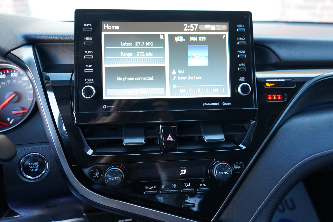 Toyota Camry XSE Auto AWD (Natl) 2021