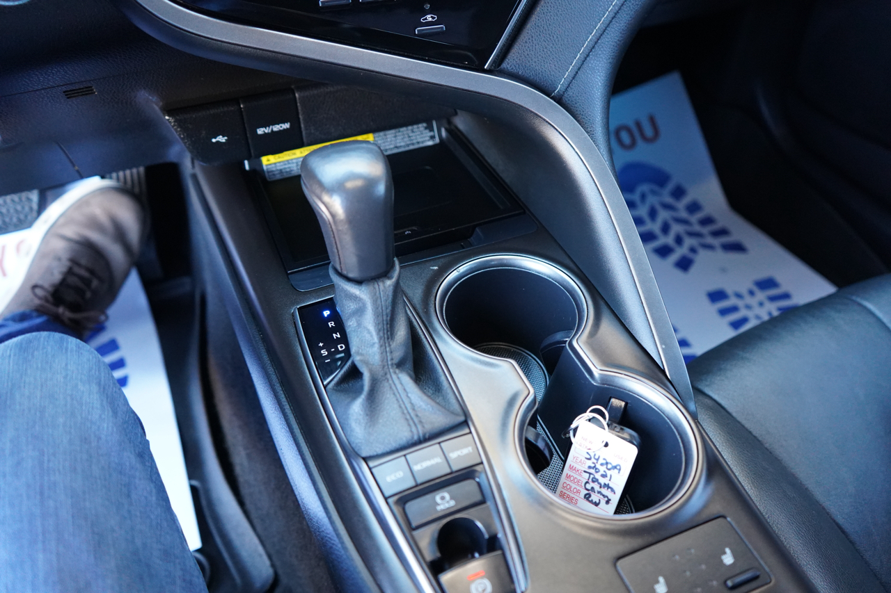 Toyota Camry XSE Auto AWD (Natl) 2021