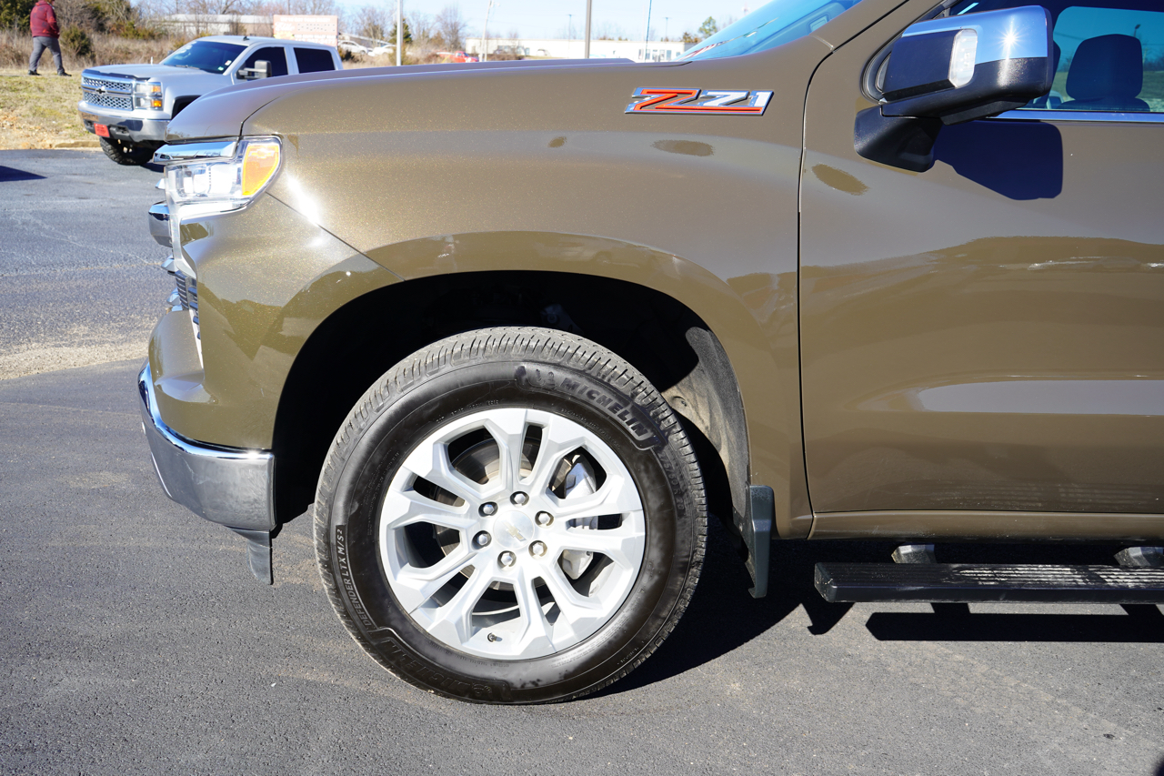 Chevrolet Silverado 1500 4WD Crew Cab 147" LTZ 2023