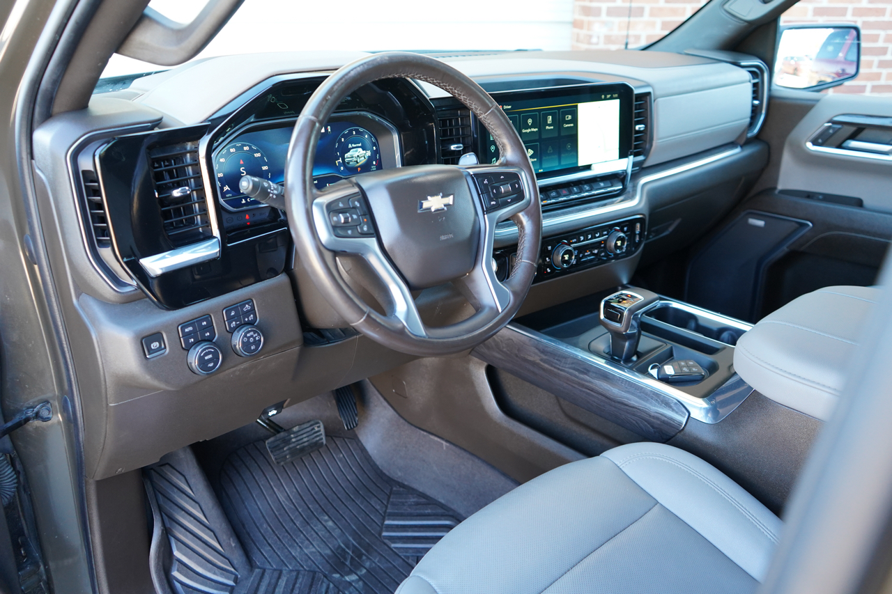 Chevrolet Silverado 1500 4WD Crew Cab 147" LTZ 2023