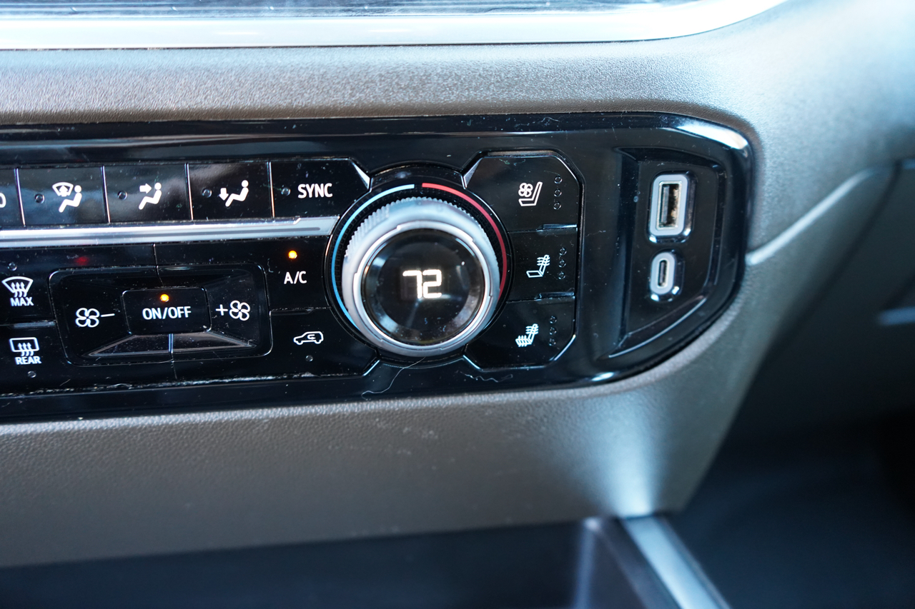 Chevrolet Silverado 1500 4WD Crew Cab 147" LTZ 2023