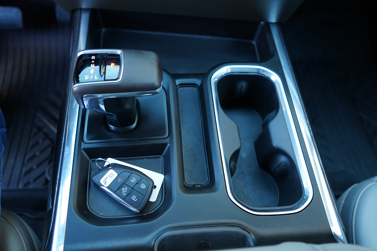 Chevrolet Silverado 1500 4WD Crew Cab 147" LTZ 2023