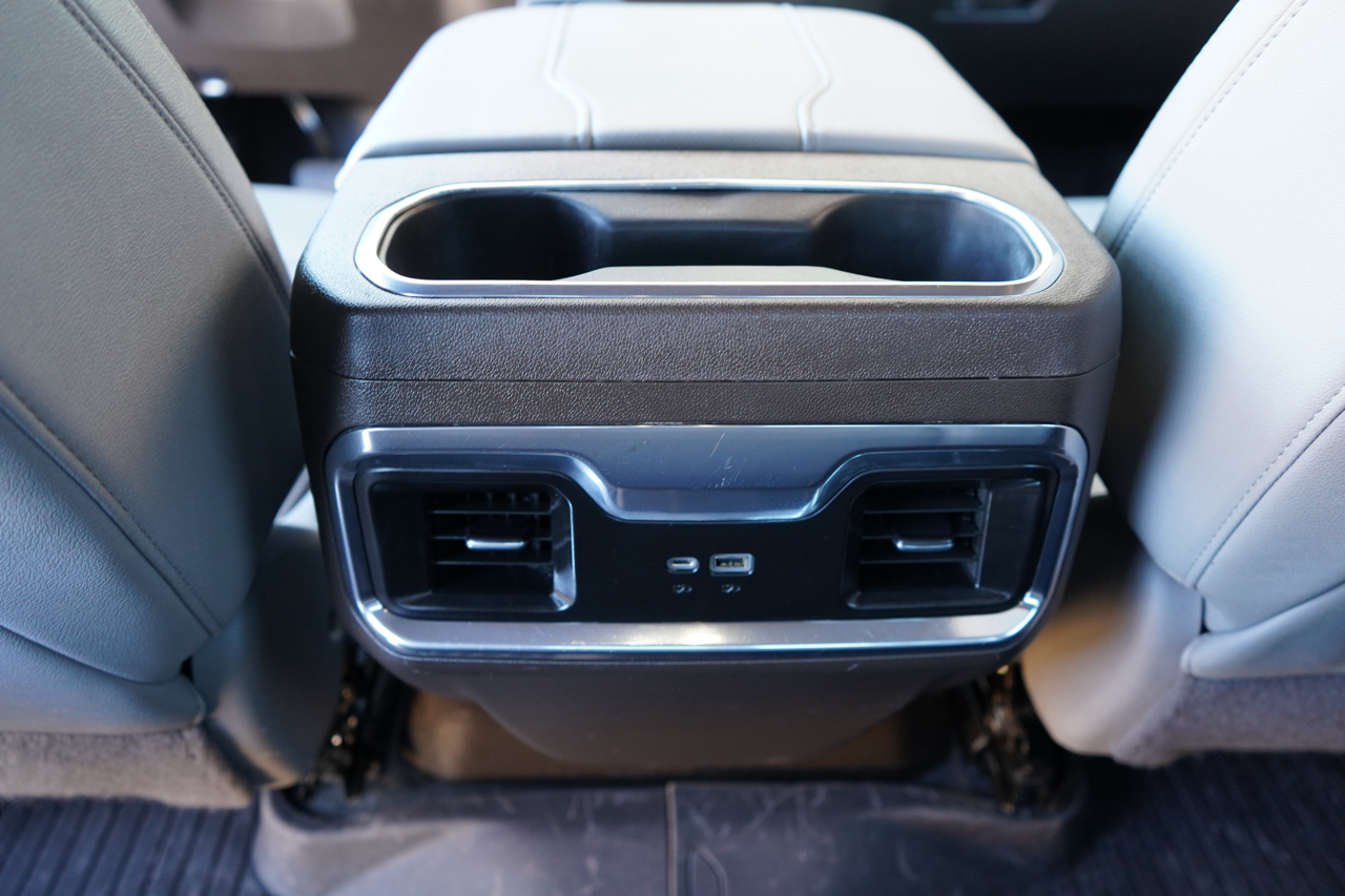 Chevrolet Silverado 1500 4WD Crew Cab 147" LTZ 2023