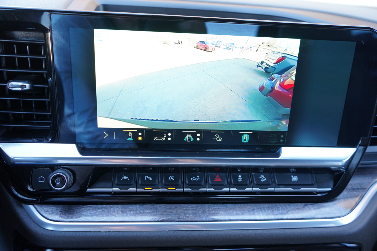 Chevrolet Silverado 1500 4WD Crew Cab 147" LTZ 2023