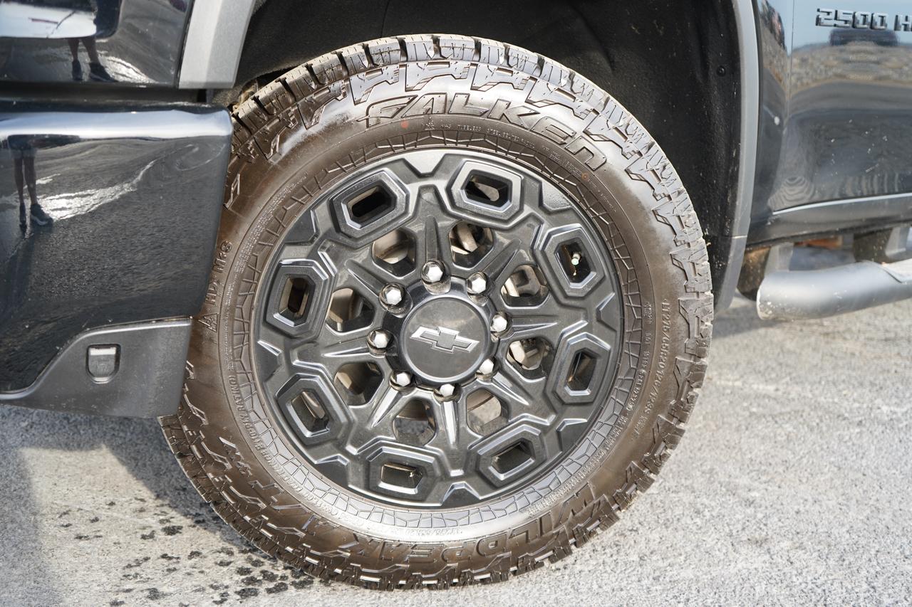 Chevrolet Silverado 2500HD 4WD Crew Cab 159" LT 2022