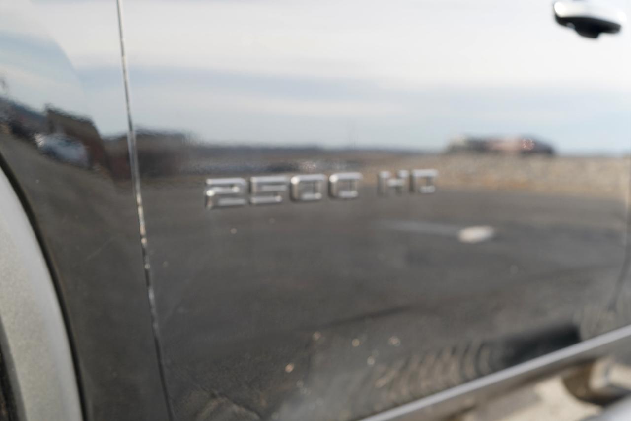 Chevrolet Silverado 2500HD 4WD Crew Cab 159" LT 2022