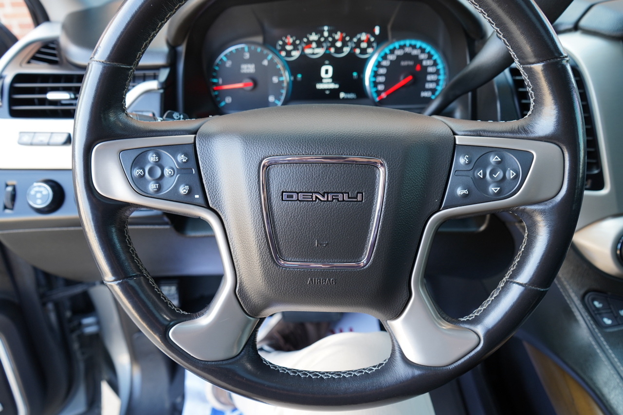 GMC Yukon XL 4WD 4dr Denali 2019