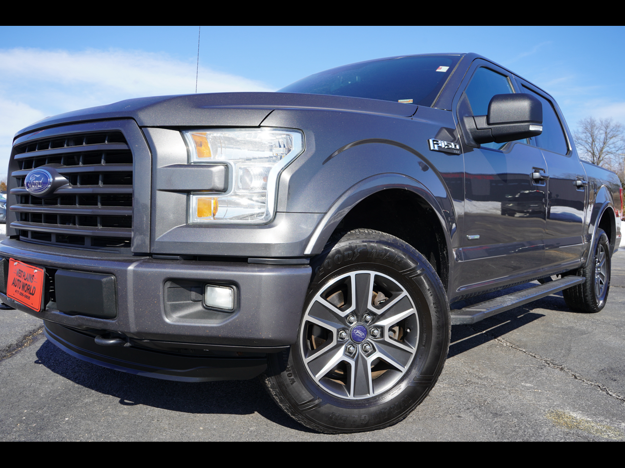 2015 Ford F-150 4WD SuperCrew 145" XLT