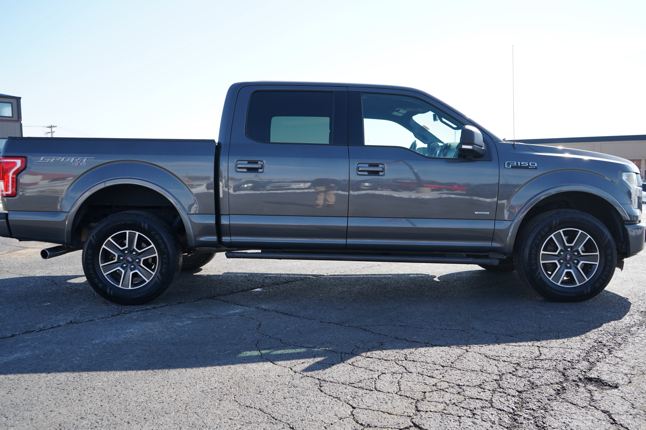 Ford F-150 4WD SuperCrew 145" Lariat 2015