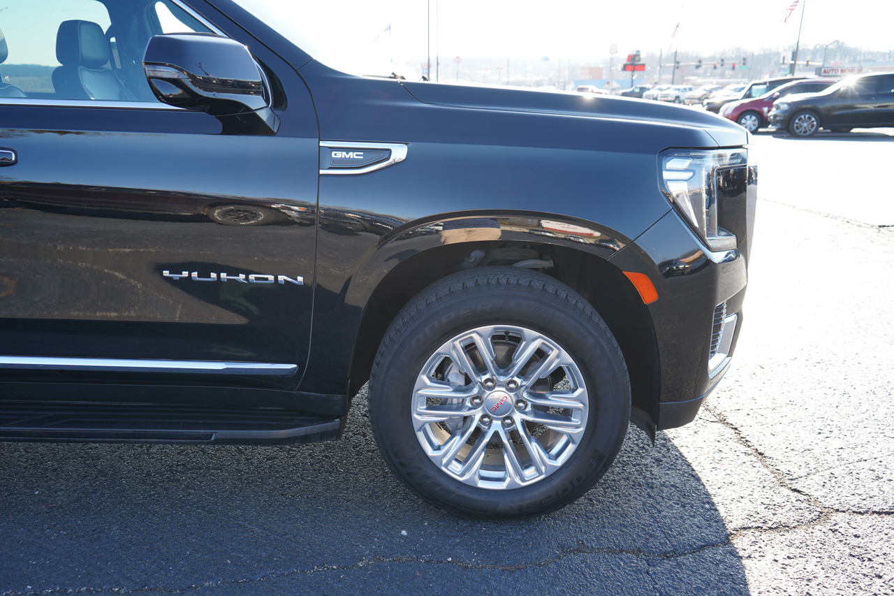 GMC Yukon XL 4WD 4dr SLT 2022