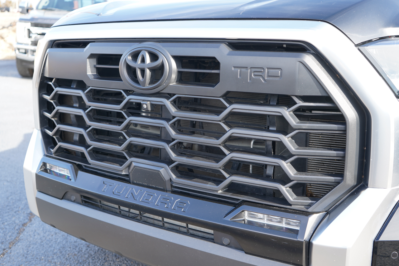 Toyota Tundra 4WD Limited CrewMax 5.5' Bed (Natl) 2022