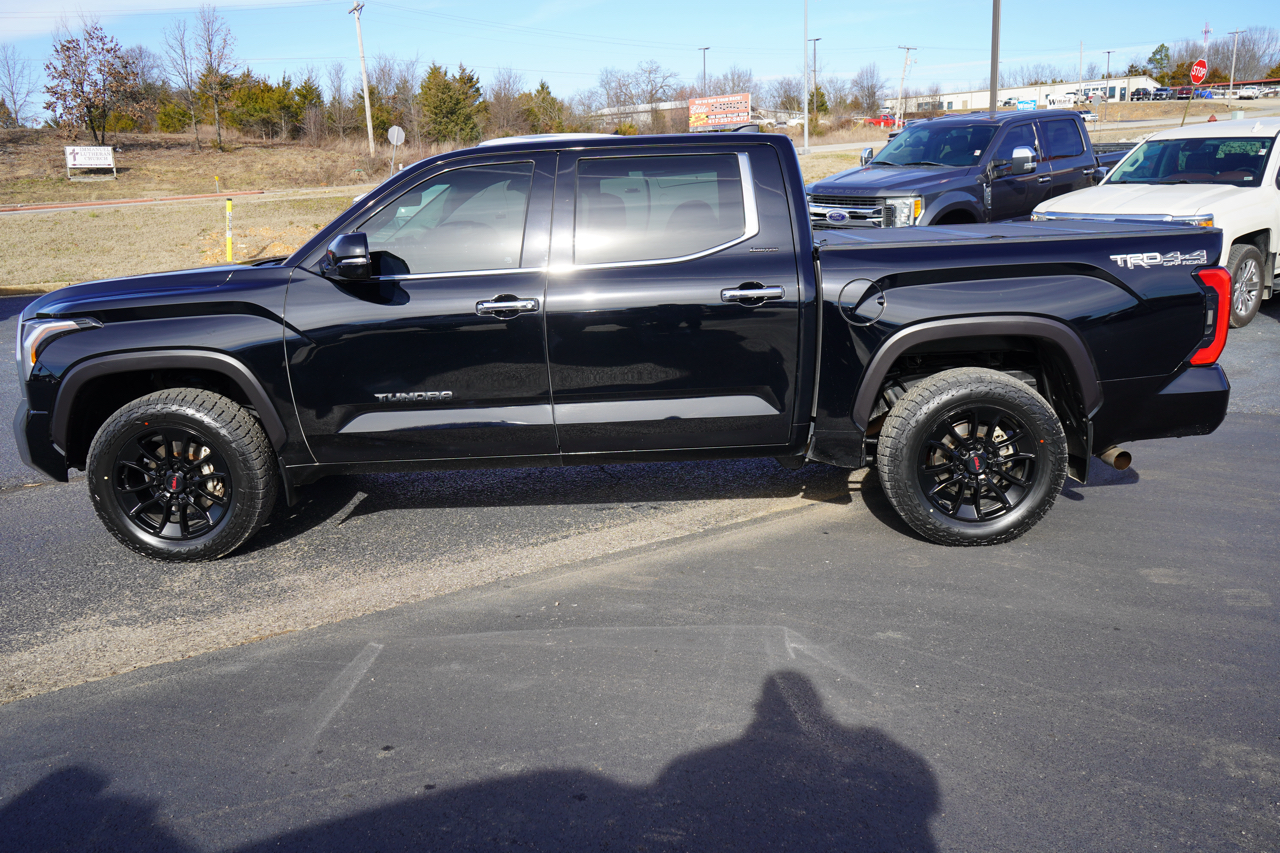 Toyota Tundra 4WD Limited CrewMax 5.5' Bed (Natl) 2022