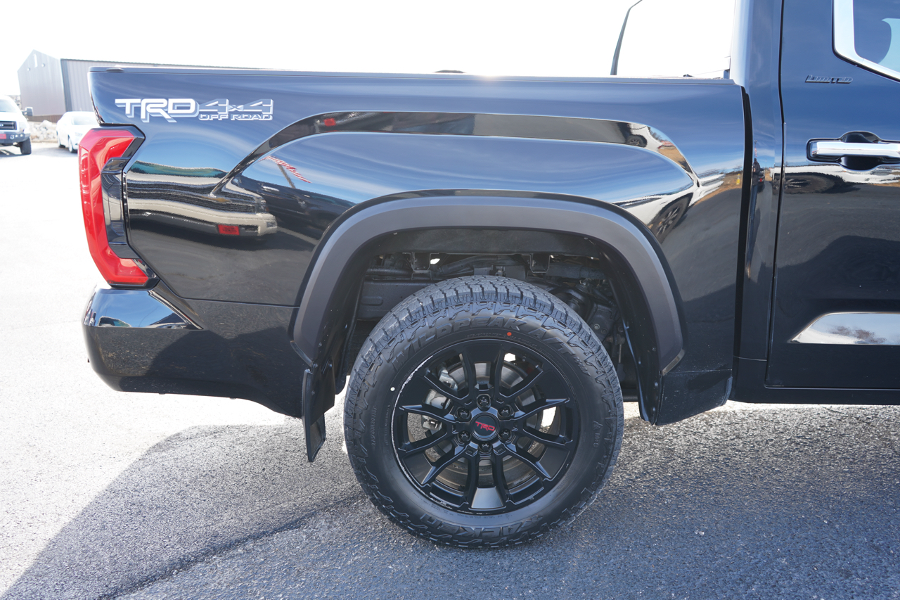 Toyota Tundra 4WD Limited CrewMax 5.5' Bed (Natl) 2022