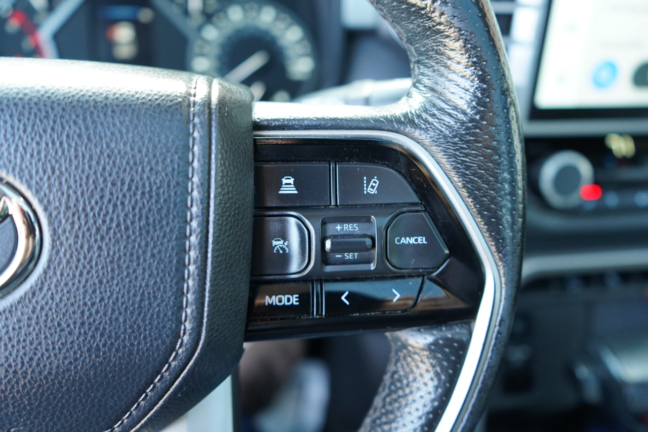 Toyota Tundra 4WD Limited CrewMax 5.5' Bed (Natl) 2022