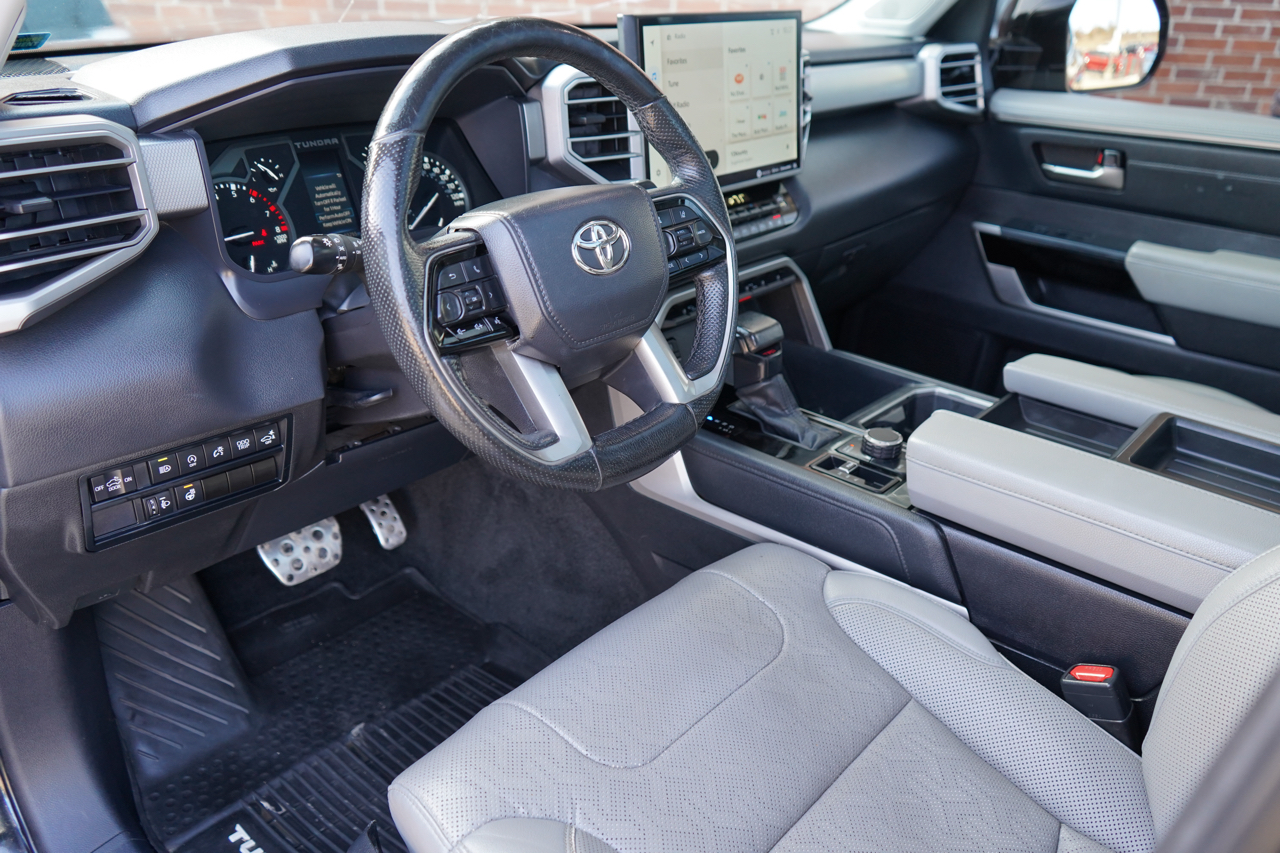 Toyota Tundra 4WD Limited CrewMax 5.5' Bed (Natl) 2022