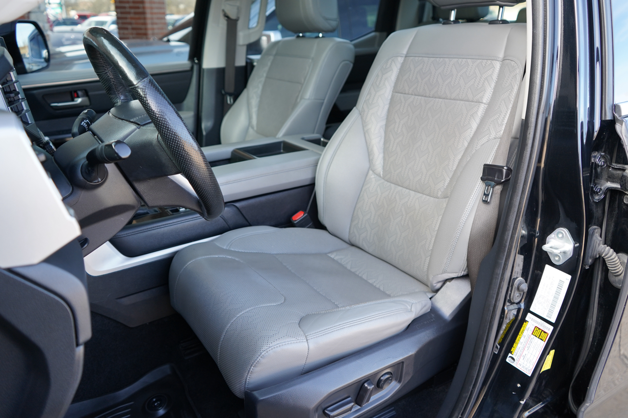 Toyota Tundra 4WD Limited CrewMax 5.5' Bed (Natl) 2022