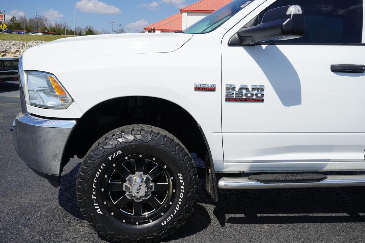 RAM 2500 Tradesman 4x4 Crew Cab 6'4" Box 2018