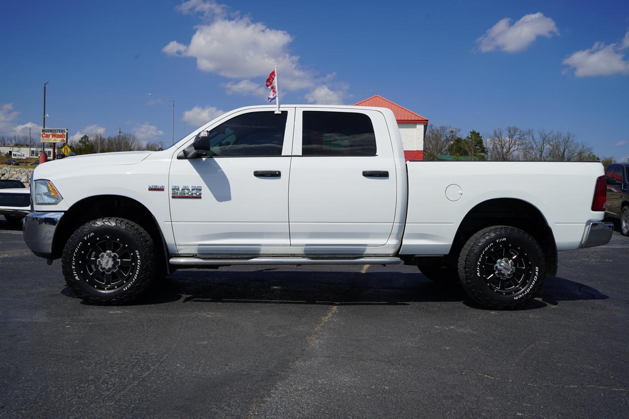 RAM 2500 Tradesman 4x4 Crew Cab 6'4" Box 2018
