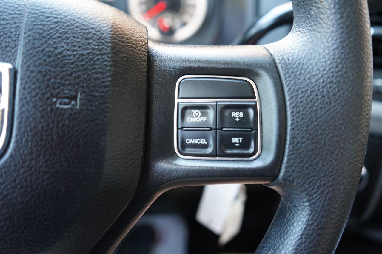 RAM 2500 Tradesman 4x4 Crew Cab 6'4" Box 2018