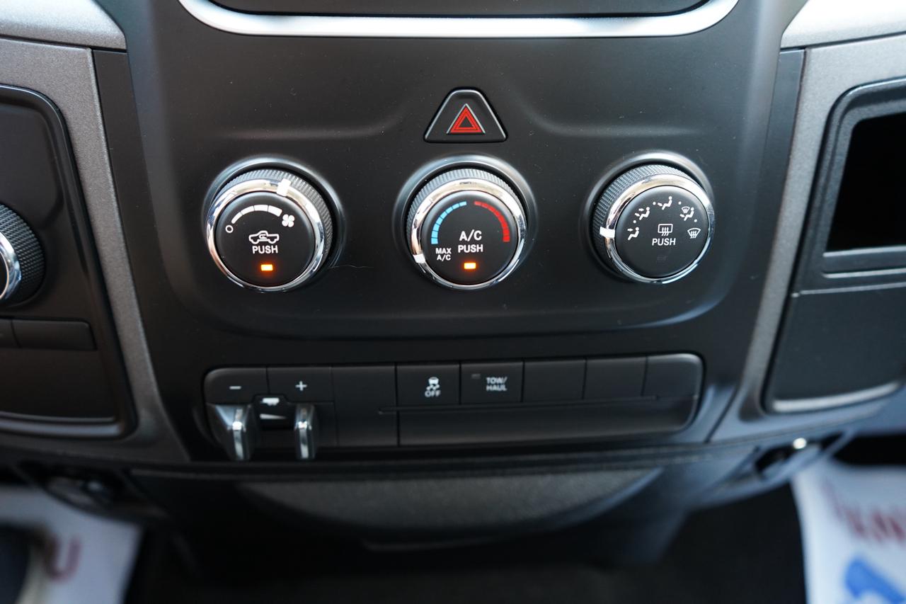 RAM 2500 Tradesman 4x4 Crew Cab 6'4" Box 2018