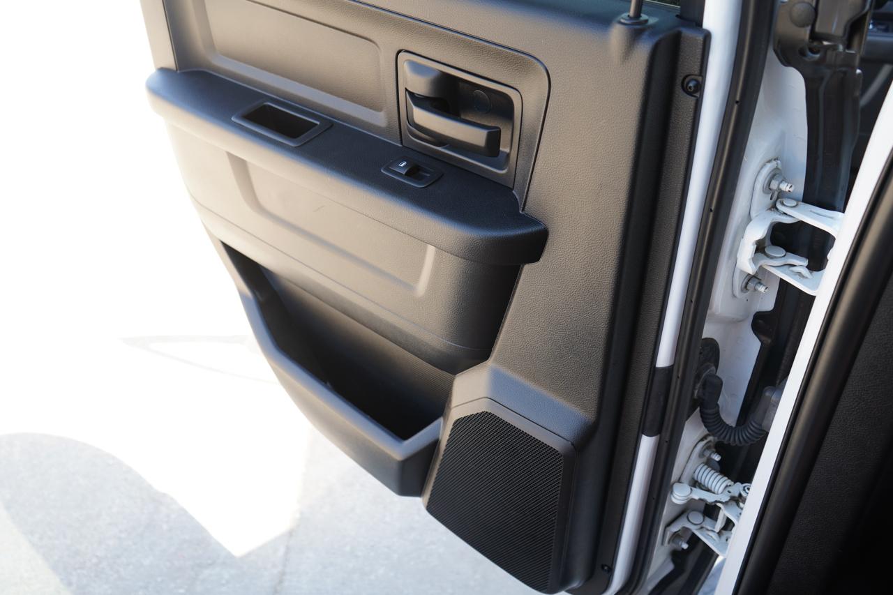 RAM 2500 Tradesman 4x4 Crew Cab 6'4" Box 2018