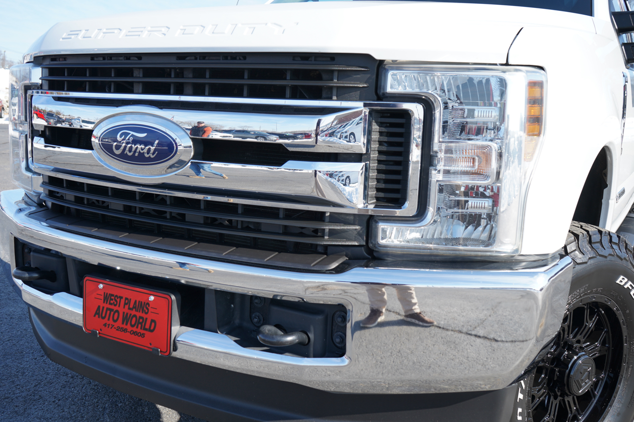 Ford Super Duty F-250 SRW King Ranch 4WD Crew Cab 8' Box 2019