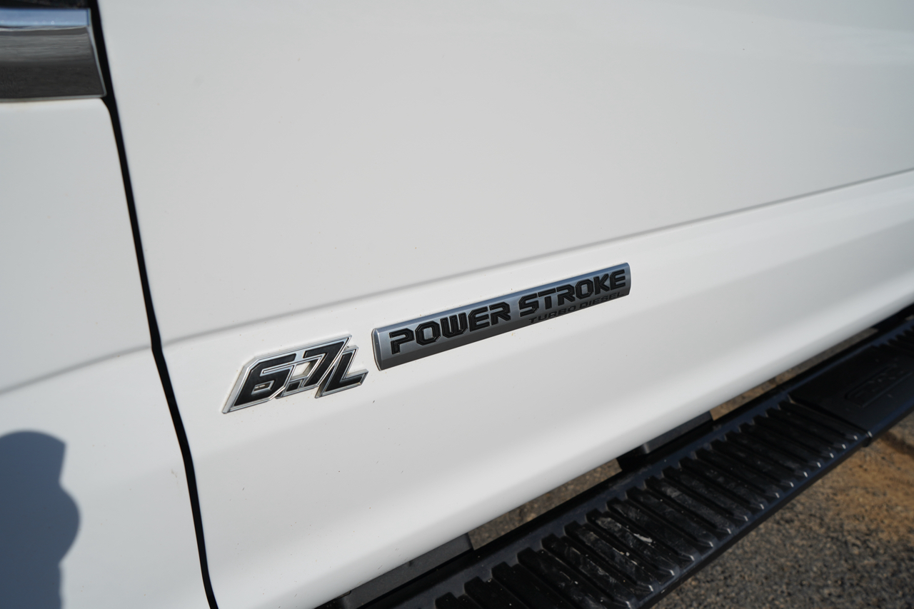 Ford Super Duty F-250 SRW King Ranch 4WD Crew Cab 8' Box 2019