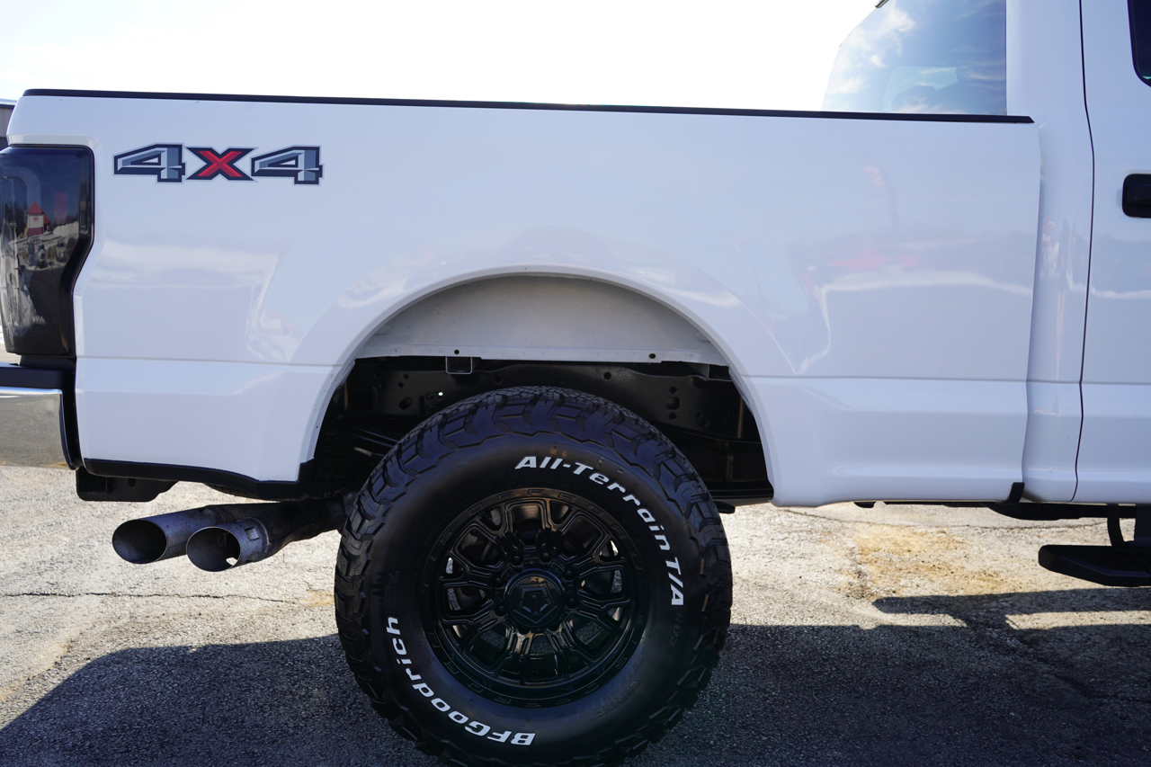 Ford Super Duty F-250 SRW King Ranch 4WD Crew Cab 8' Box 2019