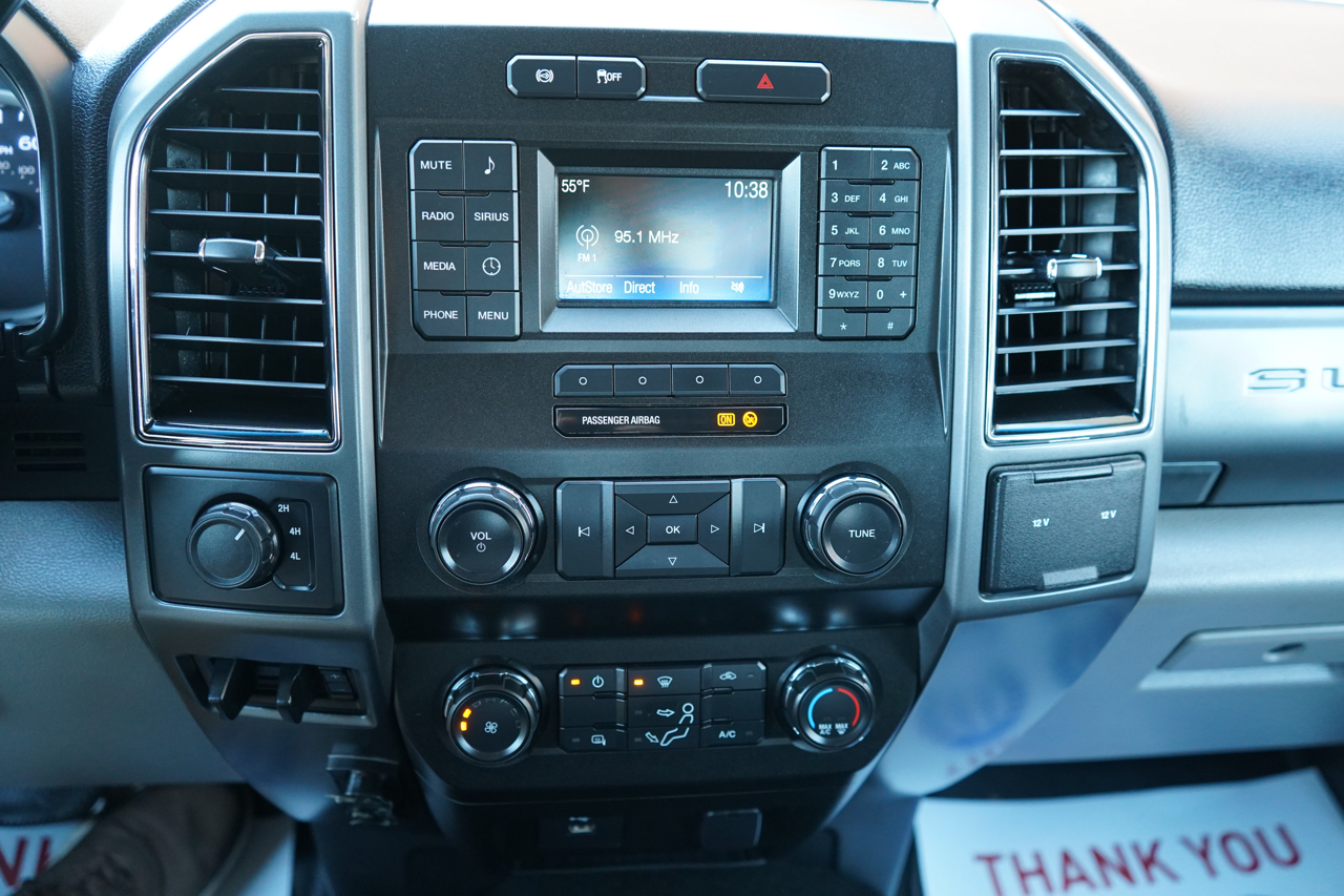 Ford Super Duty F-250 SRW King Ranch 4WD Crew Cab 8' Box 2019