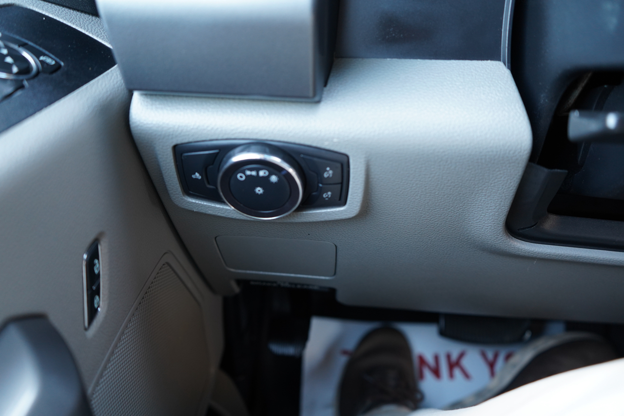 Ford Super Duty F-250 SRW King Ranch 4WD Crew Cab 8' Box 2019