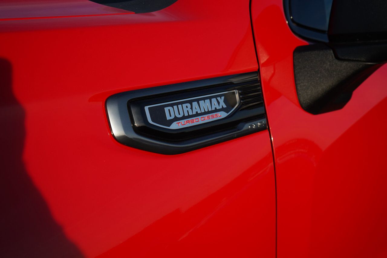 GMC Sierra 1500 4WD Crew Cab 147" AT4 2021