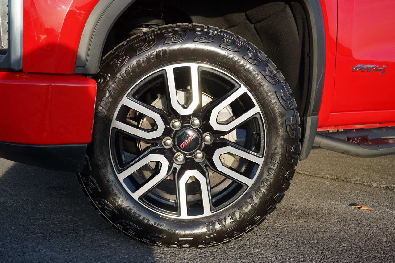 GMC Sierra 1500 4WD Crew Cab 147" AT4 2021