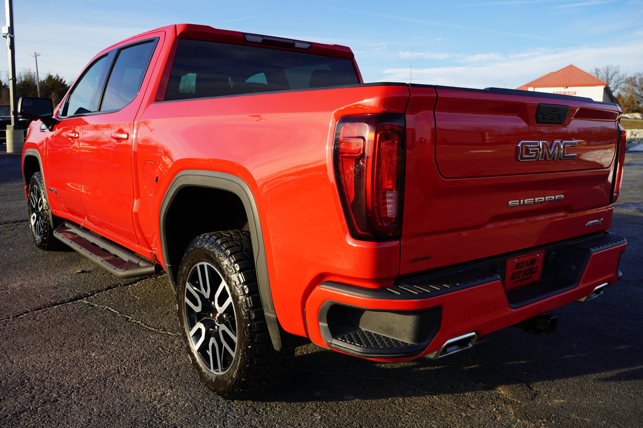GMC Sierra 1500 4WD Crew Cab 147" AT4 2021