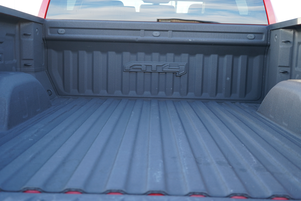 GMC Sierra 1500 4WD Crew Cab 147" AT4 2021