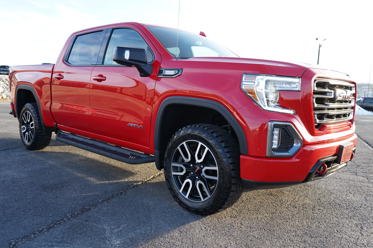 GMC Sierra 1500 4WD Crew Cab 147" AT4 2021