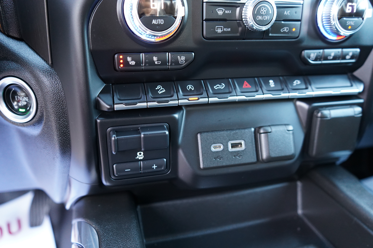 GMC Sierra 1500 4WD Crew Cab 147" AT4 2021