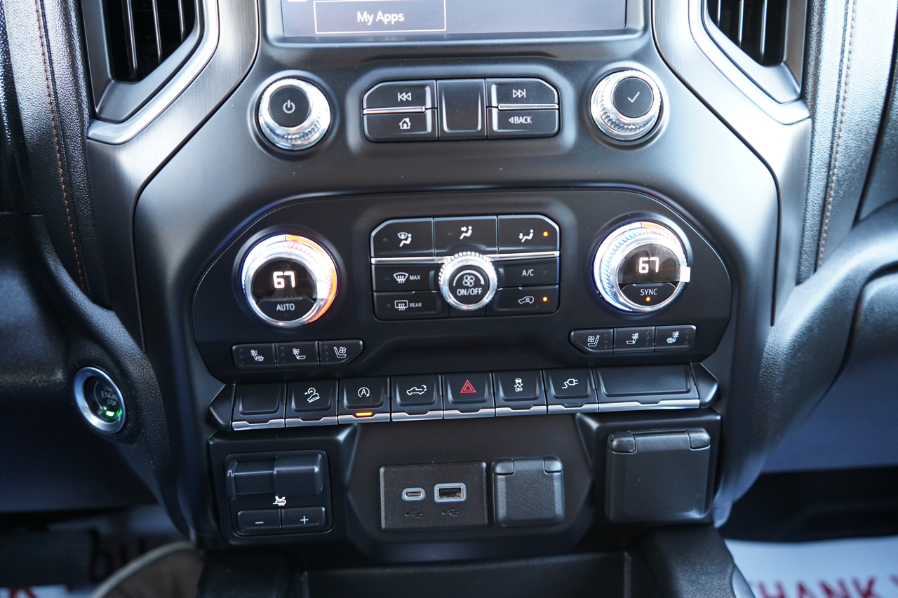 GMC Sierra 1500 4WD Crew Cab 147" AT4 2021